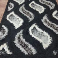 دو عدد فرش شیش متری ویک عدد یک و نیم ویه پادری