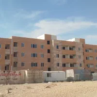 آپارتمان-فاز7دوخوابه-پارکینگ-مسقف-نما-سنگ-اقساطی