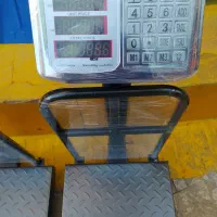 باسکول 300 کیلو گاردار کیفیت عالی|فروشگاه و مغازه|تربت‌حیدریه, شهید بهشتی|دیوار