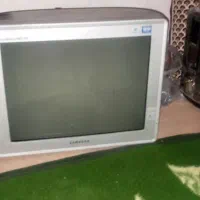 دو عدد مانیتور با کیبورد سالم