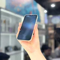 ایفون ۱۳ دخترونه با چک|موبایل|اصفهان, باغ نگاره|دیوار