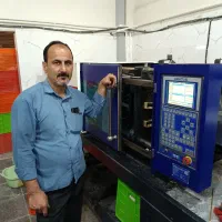 انجام سفارشات و خدمات تزریق پلاستیک امین زاده