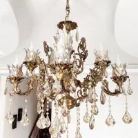 لوستر چهار شاخه هشت شعله با یک جفت شمعدانی