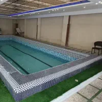 کاشی کاری استخر