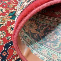 فرش سبز لاکی قزمز ضخیم لطیف کلاسیک|فرش|تهران, آشتیانی|دیوار