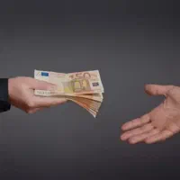 ۳۰۰ م سرمایه باسود بالا برای کارتولیدی نیازمندیم