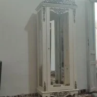 بوفه در حد فقط شیشه اش شکستن