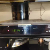 تلویزیون سامسونگ ومیز تلویزیون و|تلویزیون و پروژکتور|اصفهان, کوی شهید کشوری|دیوار