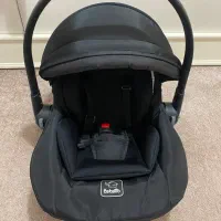 کلیر و آغوشی نوزاد