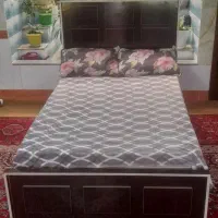 تخت خواب عریض