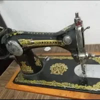 چرخ خیاطی قدیمی دستی