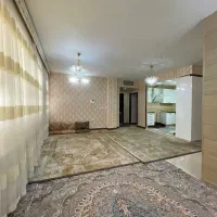 اپارتمان ۹۰ متری ۲ خواب طبقه همکف بلوار پزشک