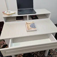 میز تحریر لپ کامپیوتر