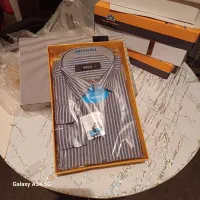 تعدادی پیراهن مردانه