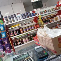 مغازه موادغذایی