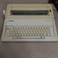 ماشین تایپ برقی کاملا تمیز سالم مارک brother ژاپن