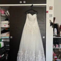 فروش ۴ عدد لباس عروس بسیار زیبا متن و کامل بخونید|لباس|تهران, سازمان آب|دیوار