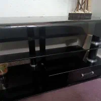 میز تلویزیون شیشه ای