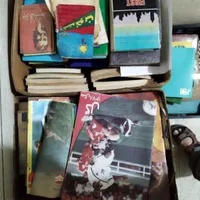 شش کارتن کتاب رمان