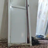 درب آلمینیوم مخصوص سرویس سالم به علت کمبود جا