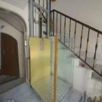 هم خونه خانم