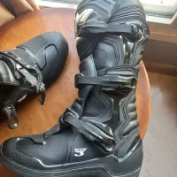 کفش موتورسواری