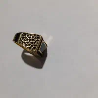 انگشتر طلا به وزن ۱۲/۵۷۰ گرم