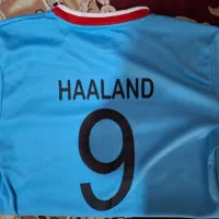 لباس فوتبال نو|لباس|قدس, شهرقدس|دیوار