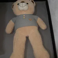 خرس کرمی مایل به قهوه ای