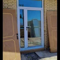نصاب تعمیرات ورگلاژدرب وپنجره المینیوم و upvc|خدمات پیشه و مهارت|کرمان, |دیوار