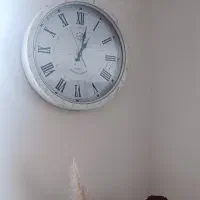 ساعت دیواری
