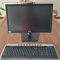 مانیتور و کیبورد