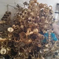 لوستر نیاز به تعمیر زرد طلایی «جمع آوری »|لوستر و چراغ آویز|شیراز, شهرک بهشتی|دیوار