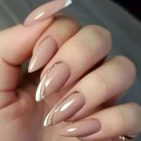 کاشت ناخن با بهترین متریال