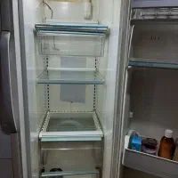 یخچال فریزر ساید کار میکند یک مشکل کوچیک داره