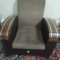 مبلمان ۷نفره با جلو مبلی سالم|مبلمان خانگی و میز عسلی|رشت, کوی بیانی|دیوار