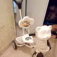 دوچرخه و صندلی ماشین کودک
