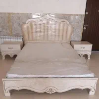 تخت دونفره