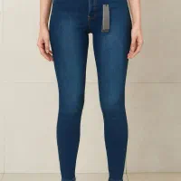 لباسهای متنوع|لباس|قم, انسجام|دیوار