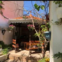 خانه باغ تاریخی ساغریسازان‌ رشت|اجارهٔ کوتاه‌مدت ویلا و باغ|رشت, ساغری سازان|دیوار