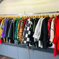 فروش مانتو ، کاپشن ،کت تک شلوار، بافت اسپرت زنانه