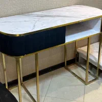 میز ناخن و همراه پدیکور