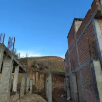 زمین مسکونی، نیمه ساز