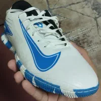 کفش فوتبال ، سالن و چمن