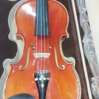 ویولن رناتو۲۲۰