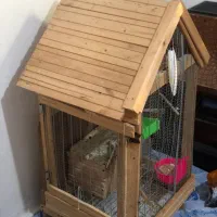 قفس چوبی تمیز