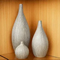 مجسمه‌ی عشق و تنوع بالا