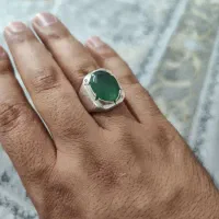 انگشتر زمرد جید