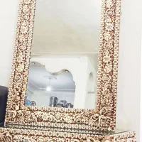 اینه قدی، کنسول