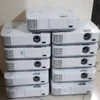 اجاره روزانه ویدیو پروژکتور و پرده نمایش